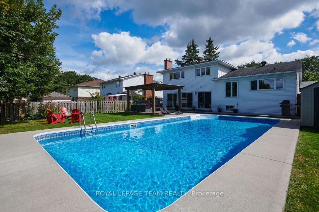 31 Elke Drive • Barrhaven, ON photo 9