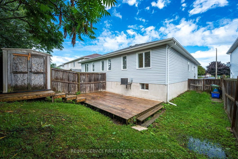 122 Briceland Street