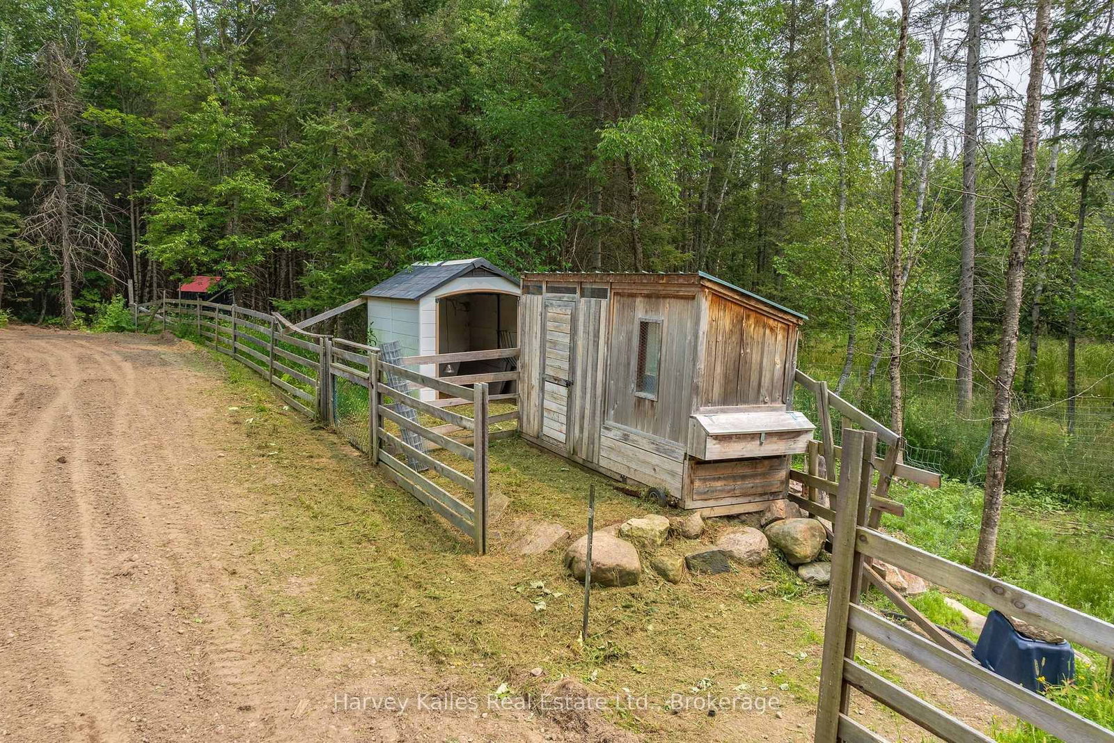 1106 North Pickerel Lake Road • Armour, ON photo 46