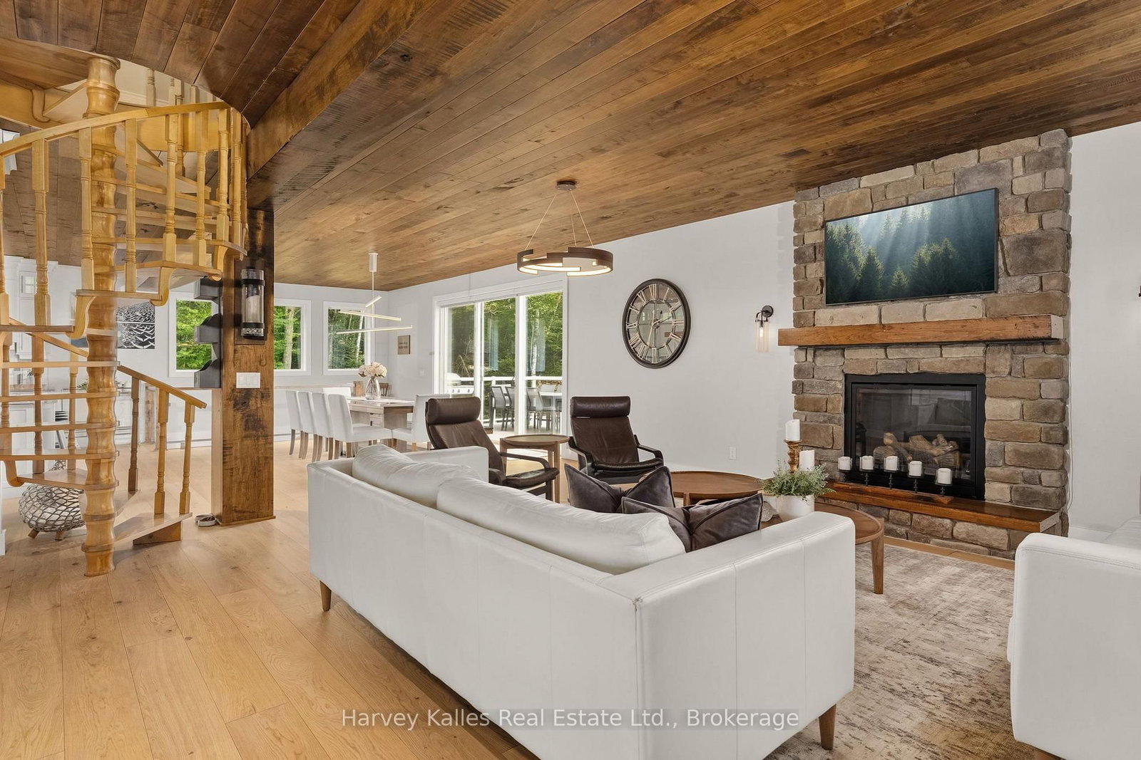 1106 North Pickerel Lake Road • Armour, ON photo 9