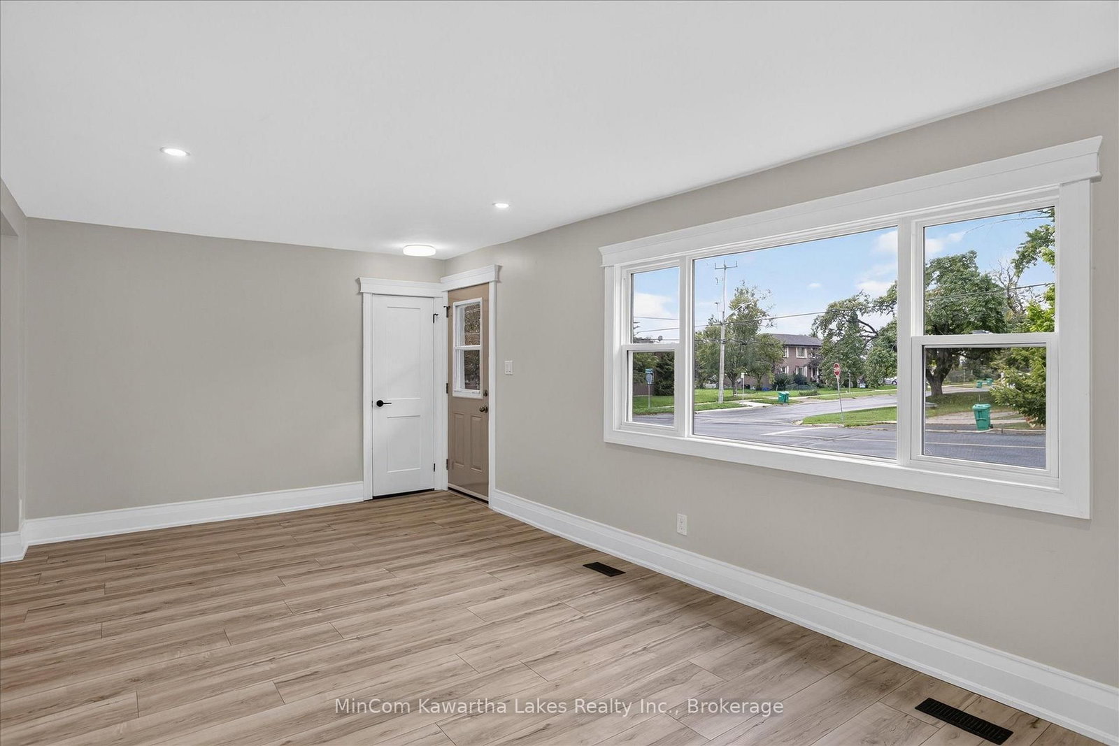 1028 Western Avenue • Peterborough, ON photo 10