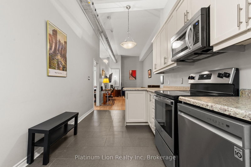 212 - 80 King William Street