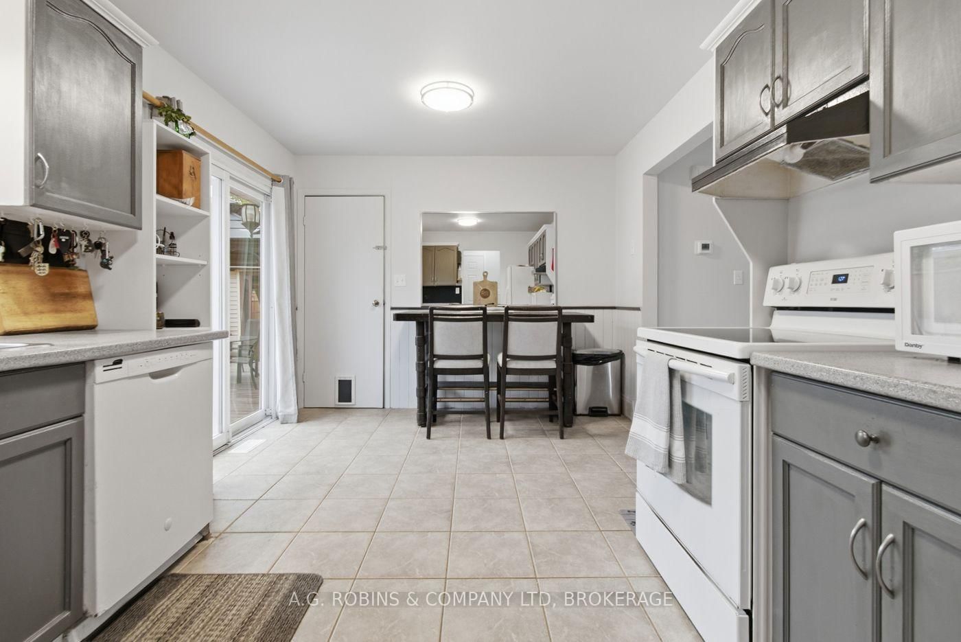 8 Abbott Lane • Haldimand, ON photo 19
