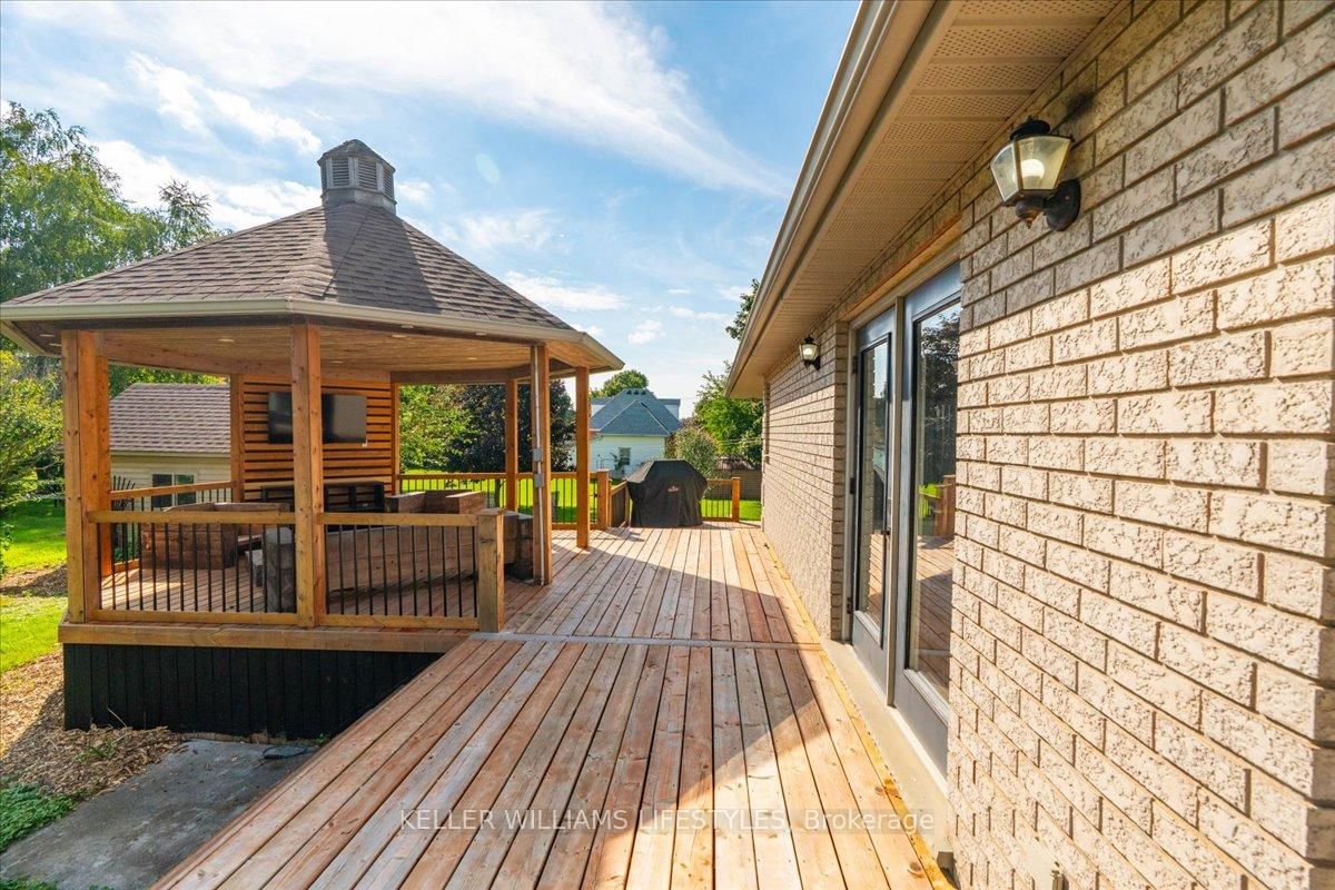 6217 Townsend Line • Lambton Shores, ON photo 35