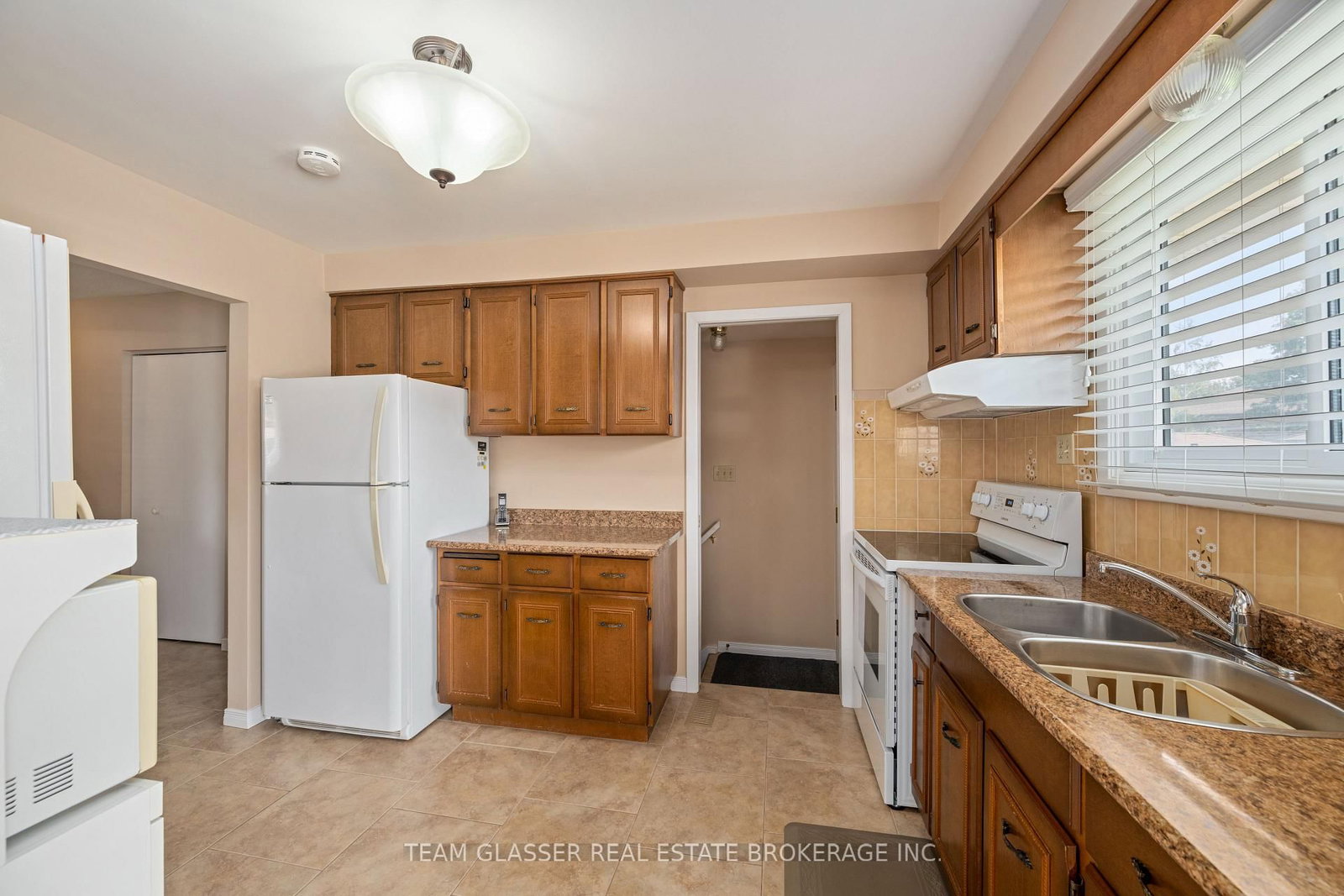 288 Fairhaven Circle • London East, ON photo 15