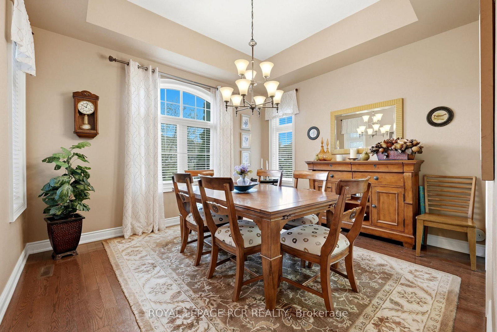 8 Masters Creek Boulevard • Mono, ON photo 10