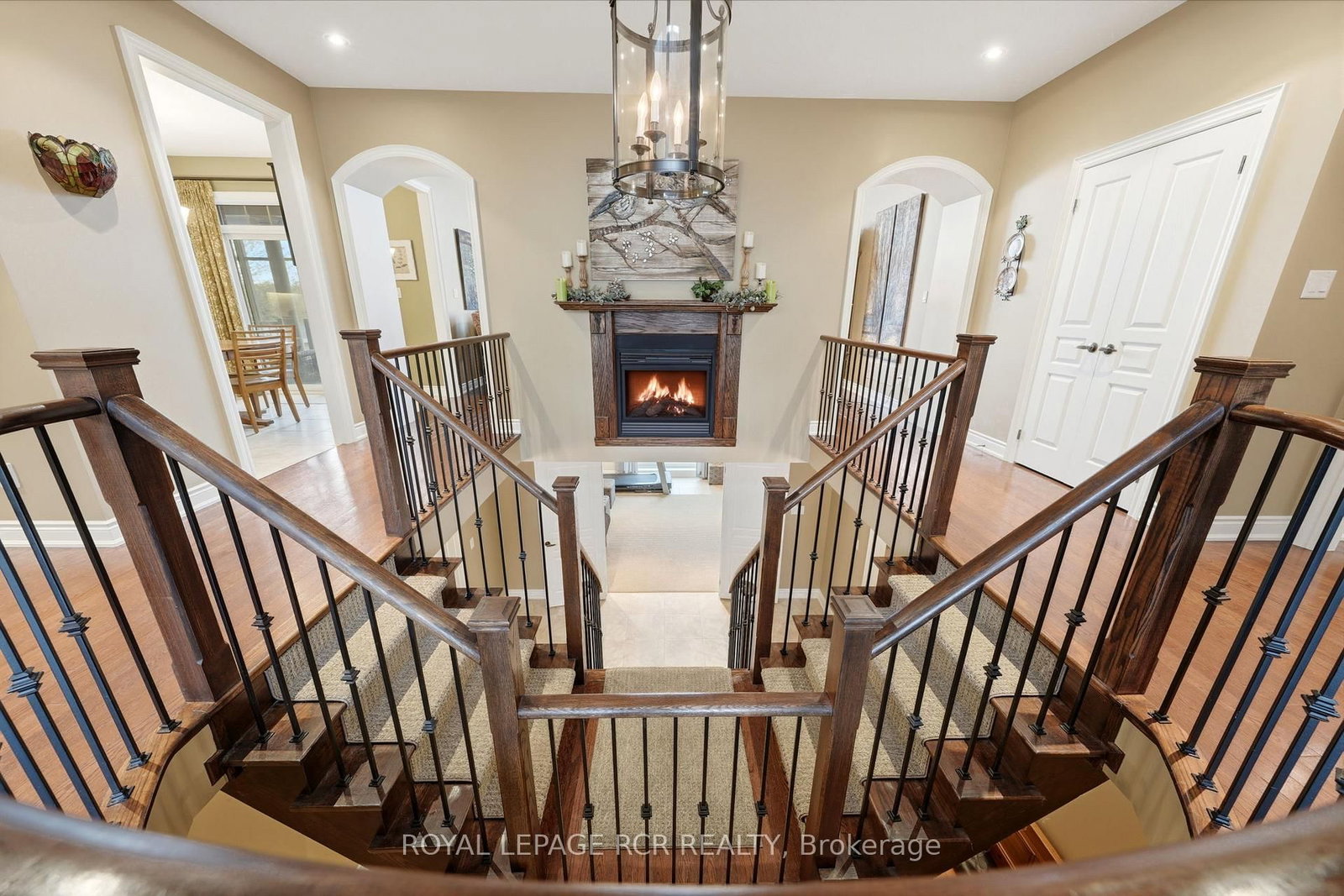 8 Masters Creek Boulevard • Mono, ON photo 9