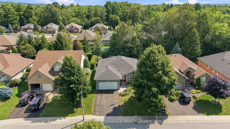 9 Seneca Dr photo 4