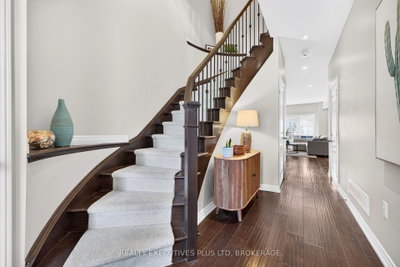 43 Kerman Avenue • #9 • Grimsby, ON photo 5