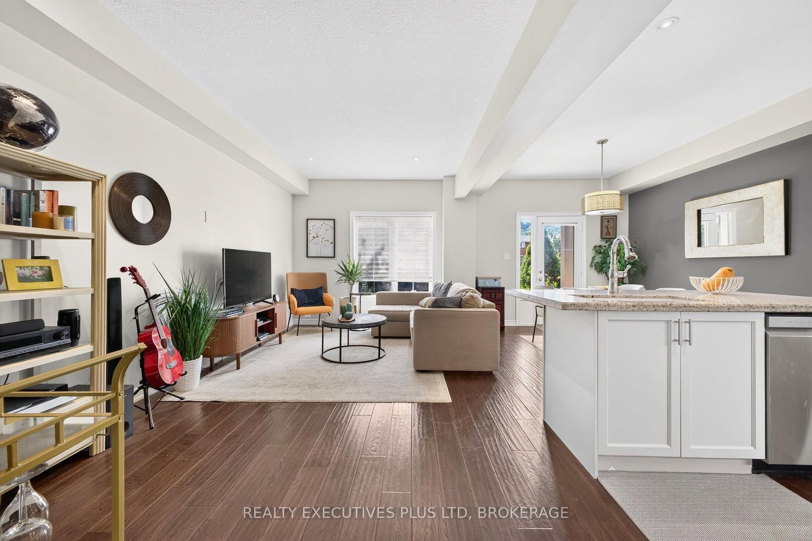 43 Kerman Avenue • #9 • Grimsby, ON photo 9