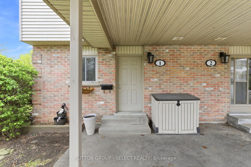 1 - 151 Bonaventure Drive