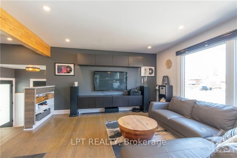 1 - 658 Sherbourne Road