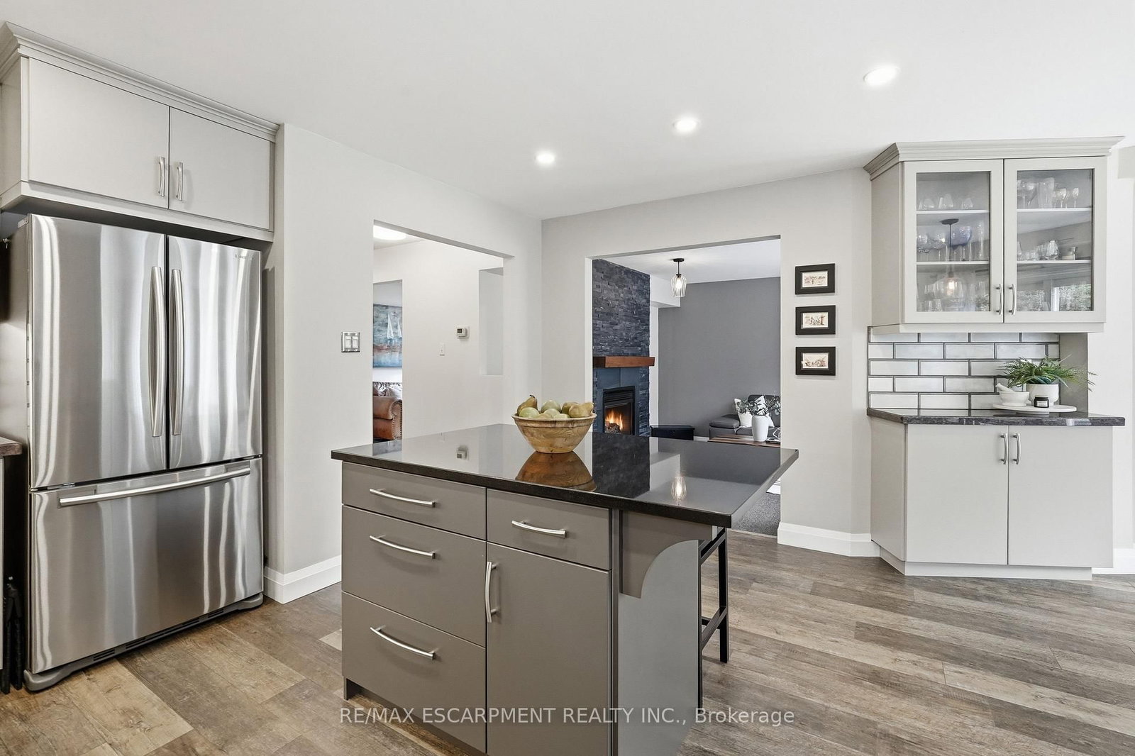 48 Bridgeport Crescent • Hamilton, ON photo 18