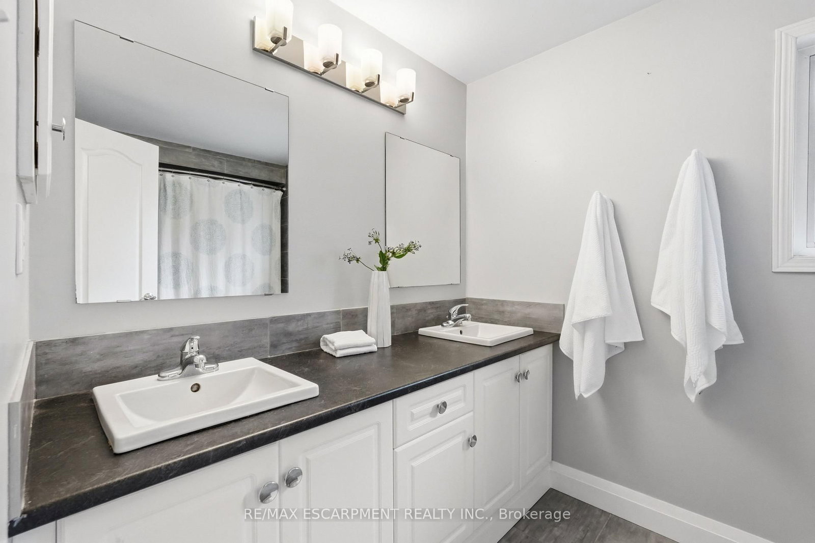 48 Bridgeport Crescent • Hamilton, ON photo 29