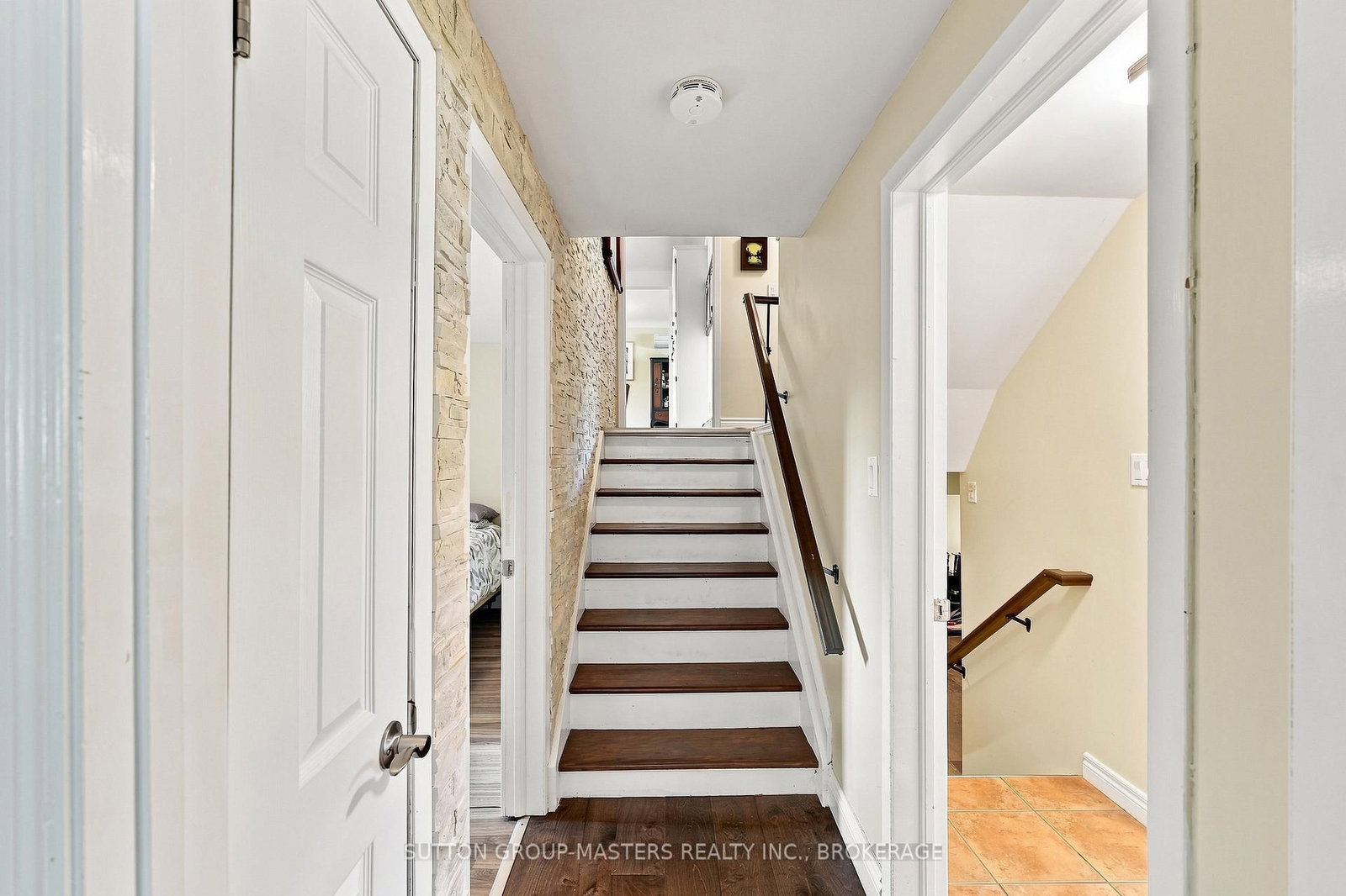 732 Centre Street • Kingston, ON photo 39
