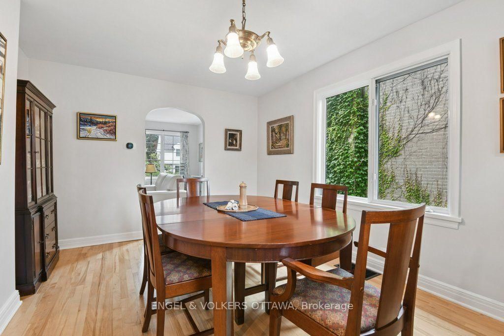 514 Highcroft Avenue • Ottawa, ON photo 10