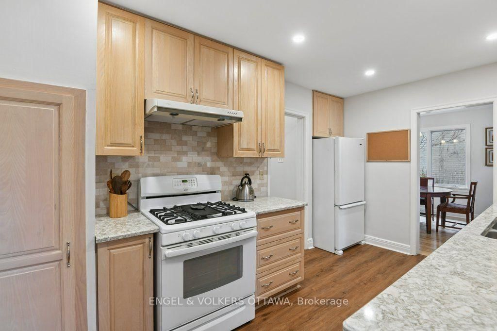 514 Highcroft Avenue • Ottawa, ON photo 13