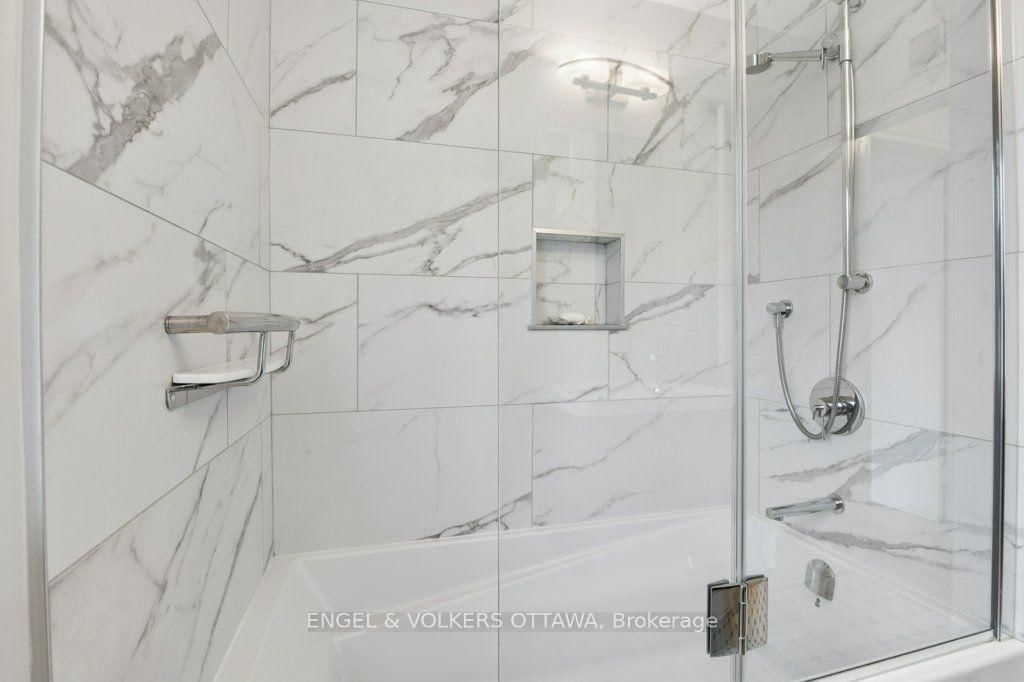 514 Highcroft Avenue • Ottawa, ON photo 19