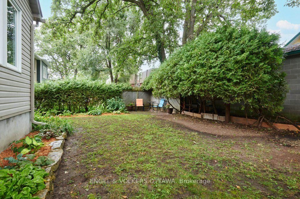 514 Highcroft Avenue • Ottawa, ON photo 35