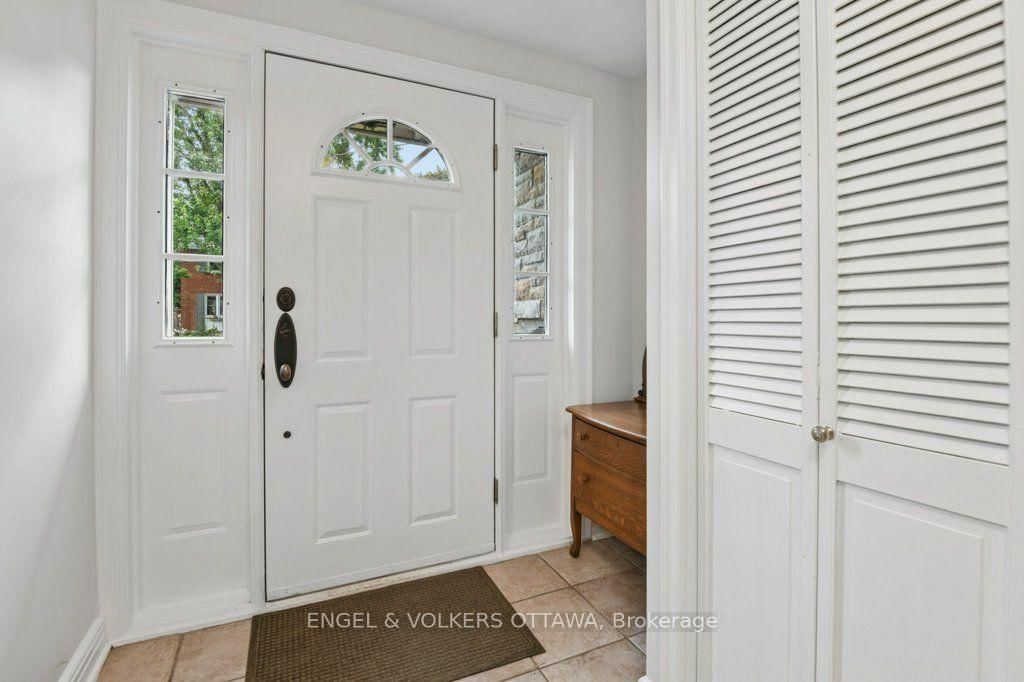 514 Highcroft Avenue • Ottawa, ON photo 4