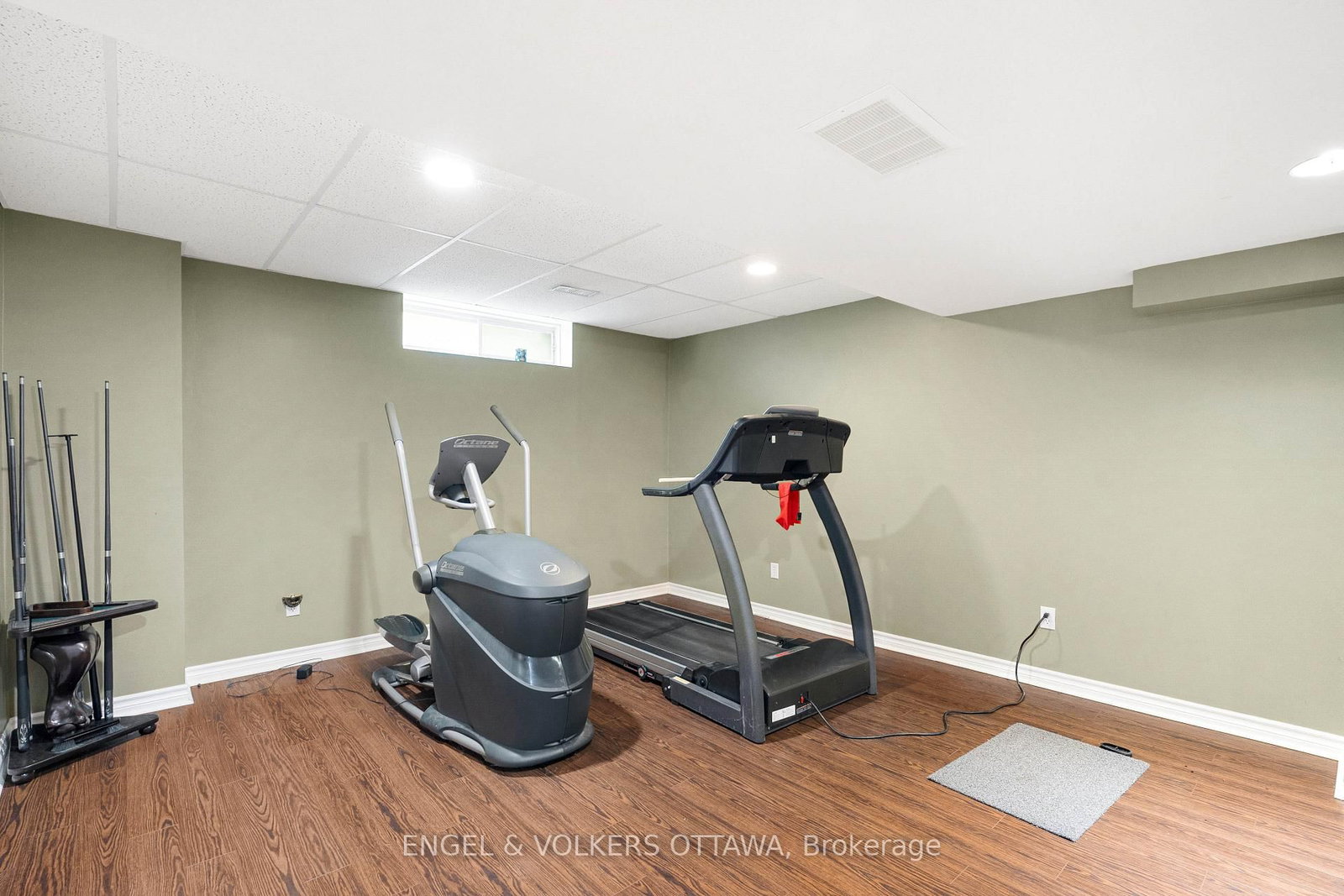 8 Glenrill Place • Ottawa, ON photo 38