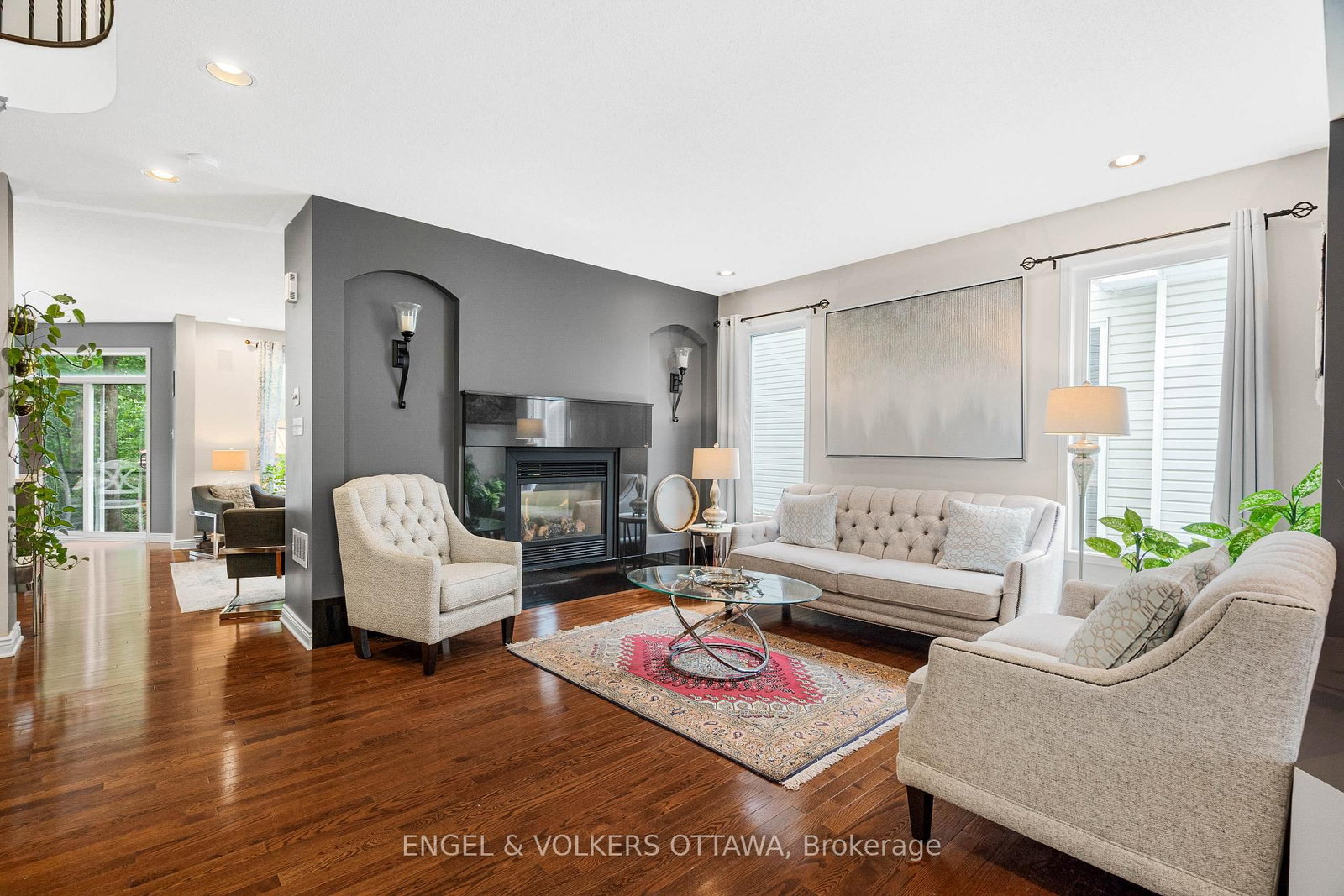 8 Glenrill Place • Ottawa, ON photo 6