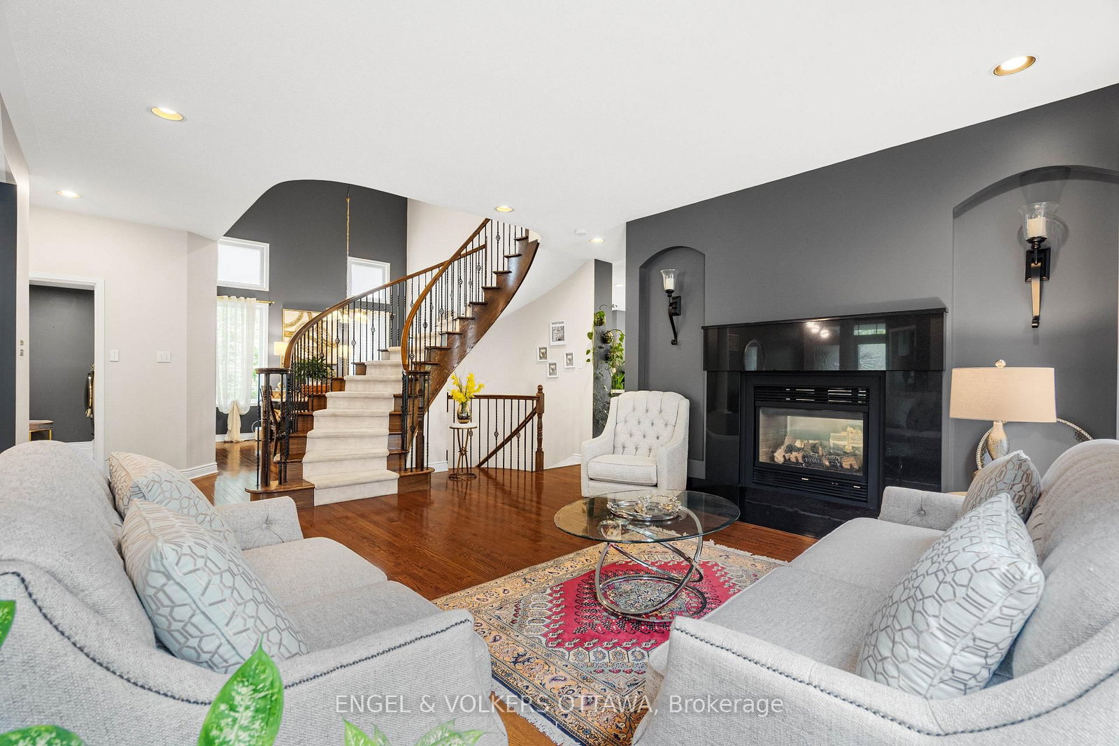8 Glenrill Place • Ottawa, ON photo 8