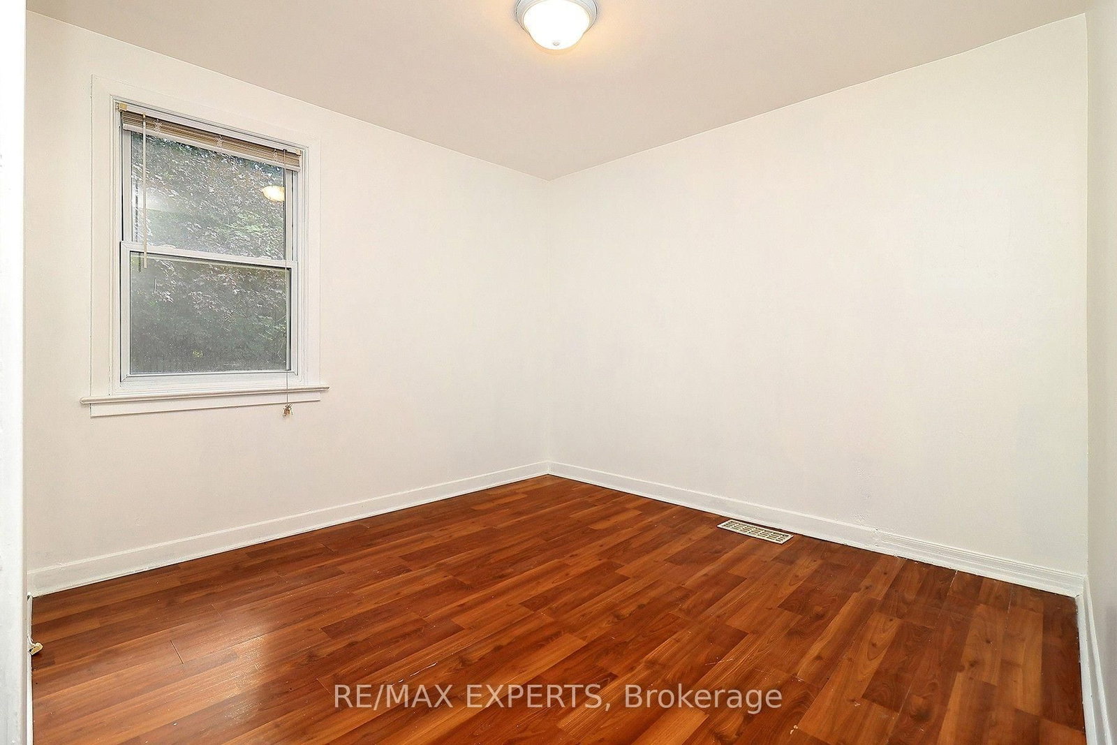 127 Whitney Avenue • Hamilton, ON photo 14