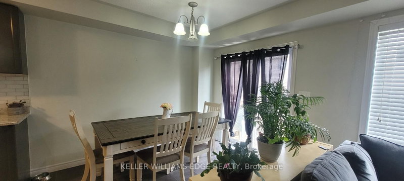 90 Bloom Crescent