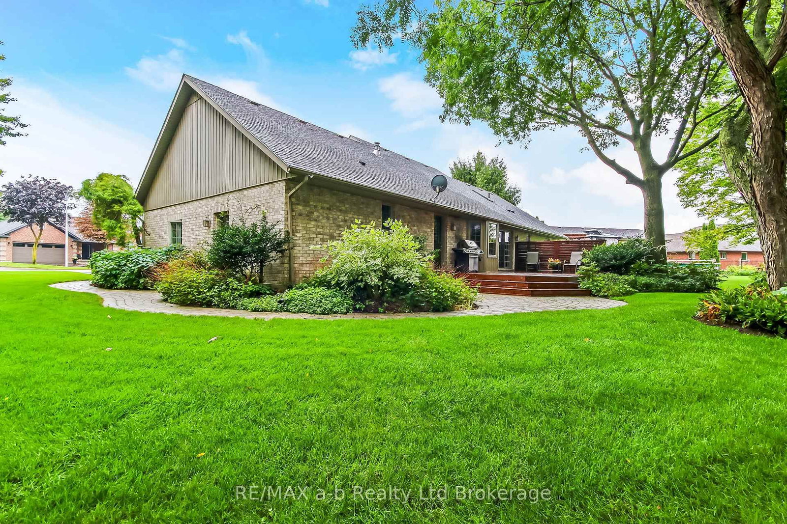 4 Otterview Drive • Norwich, ON photo 5