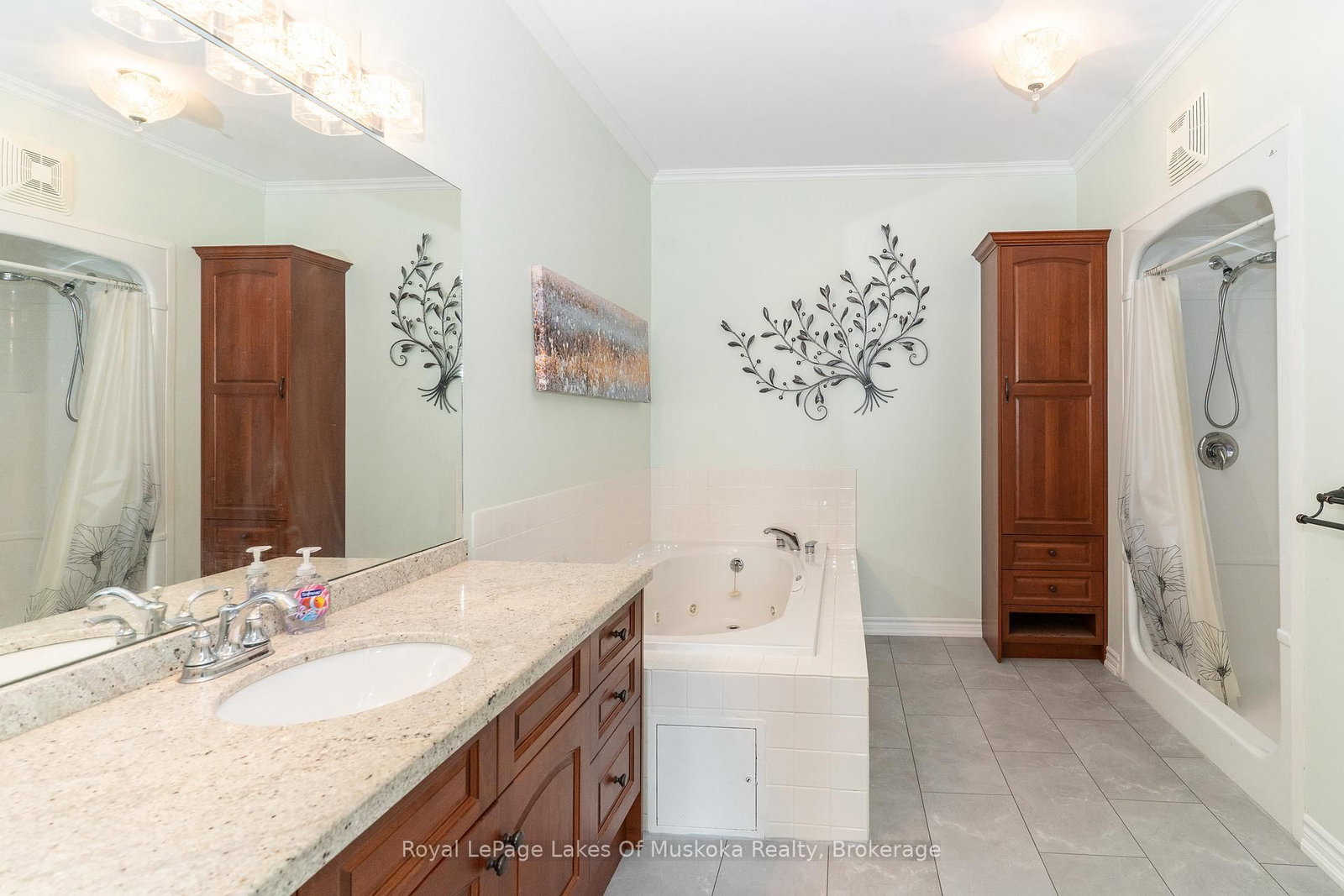 24 Ontario Street • #403 • Bracebridge, ON photo 27