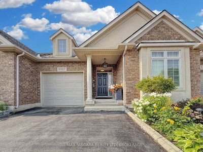 Townhouse for sale at 3927 Lower Coach Road, Fort Erie, Ontario, L0S 1S0 - Stevensville - MLS: X13766678