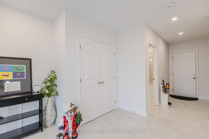 1407 Hemlock Road
