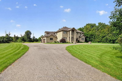 1425 Balmoral Drive • Ottawa, ON photo 2