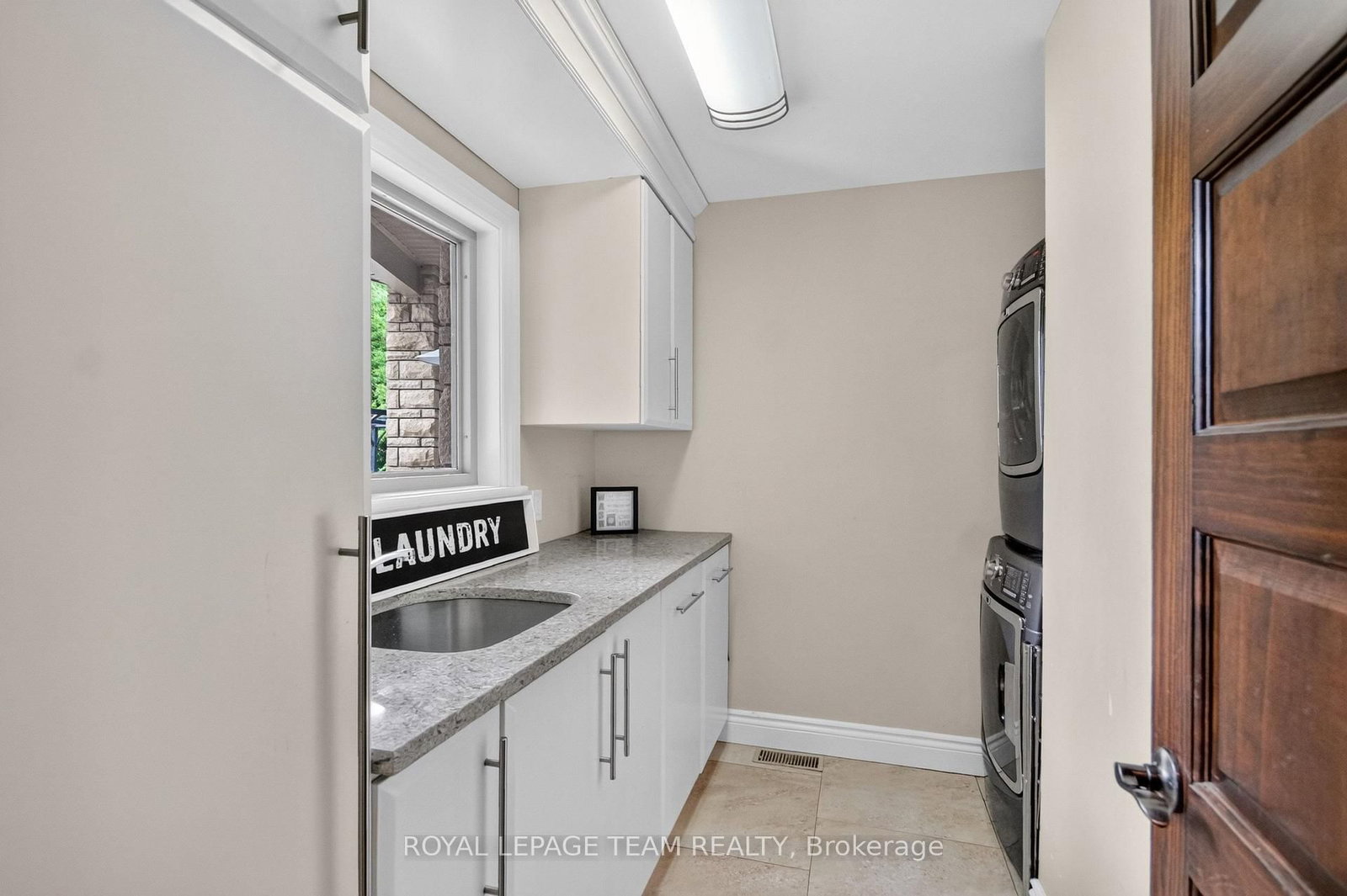1425 Balmoral Drive • Ottawa, ON photo 34