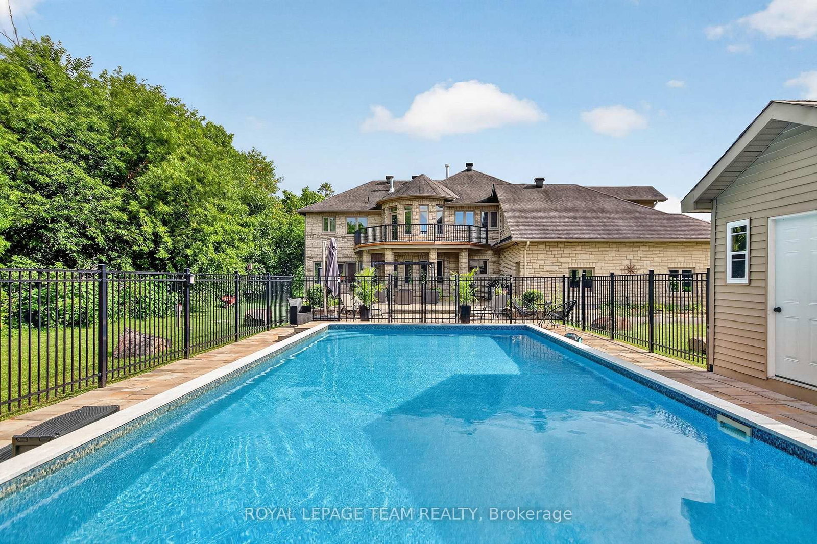 1425 Balmoral Drive • Ottawa, ON photo 37