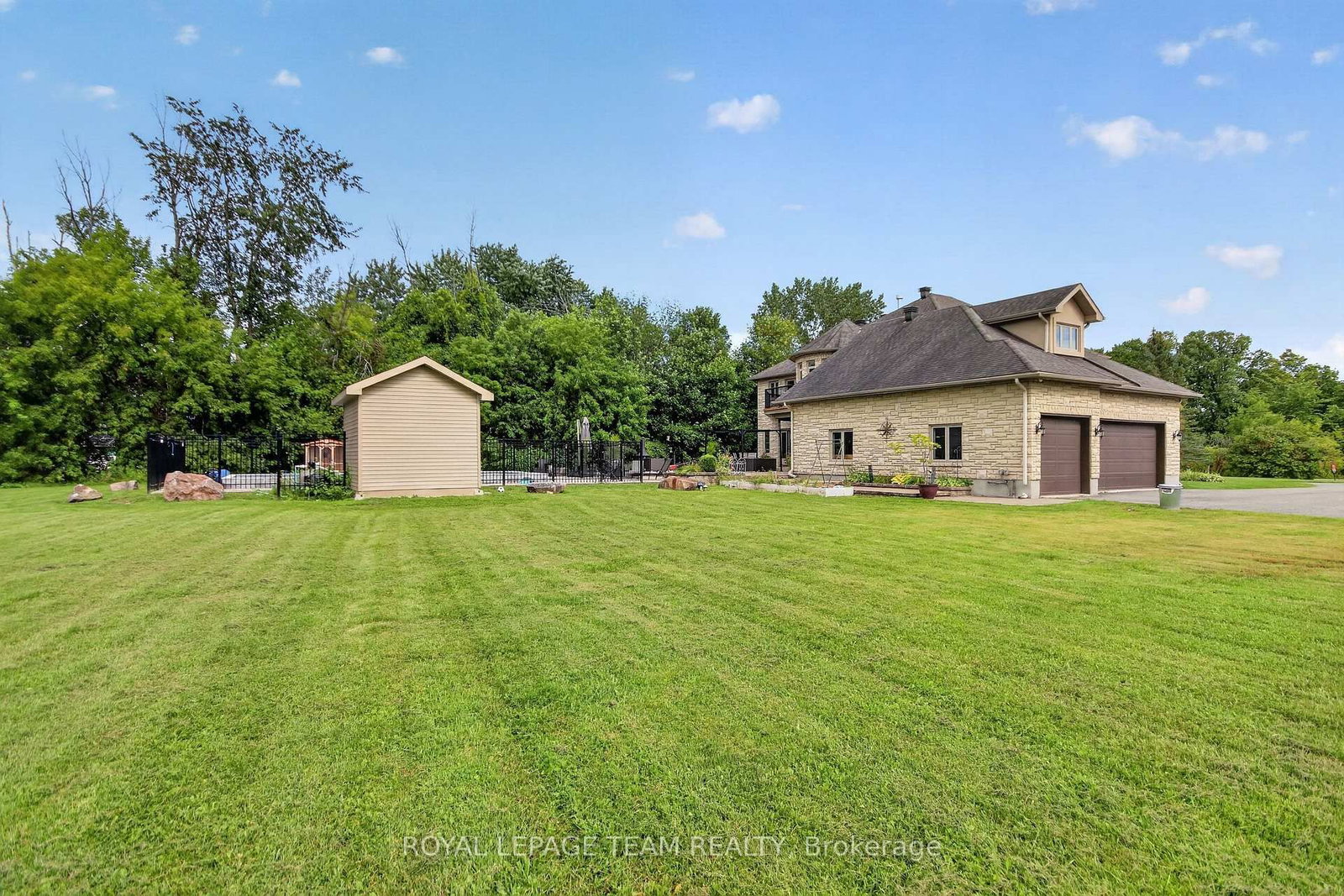 1425 Balmoral Drive • Ottawa, ON photo 39