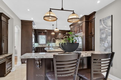 1425 Balmoral Drive • Ottawa, ON photo 9