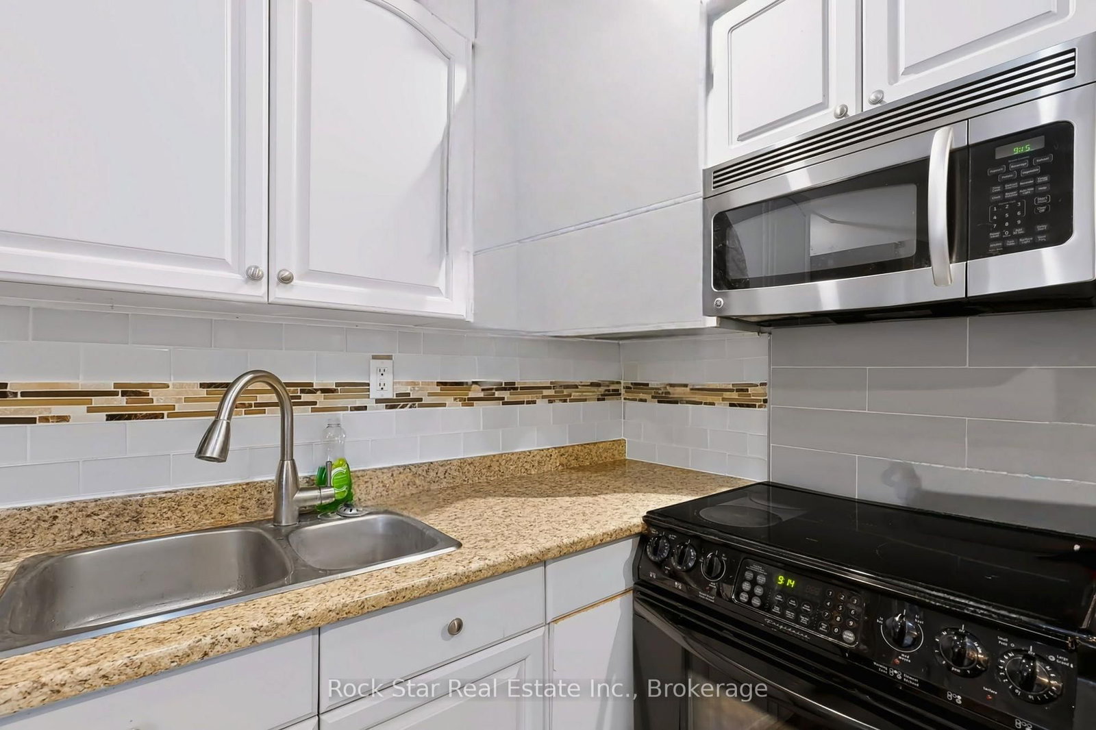 22 Rich Avenue • Cambridge, ON photo 30