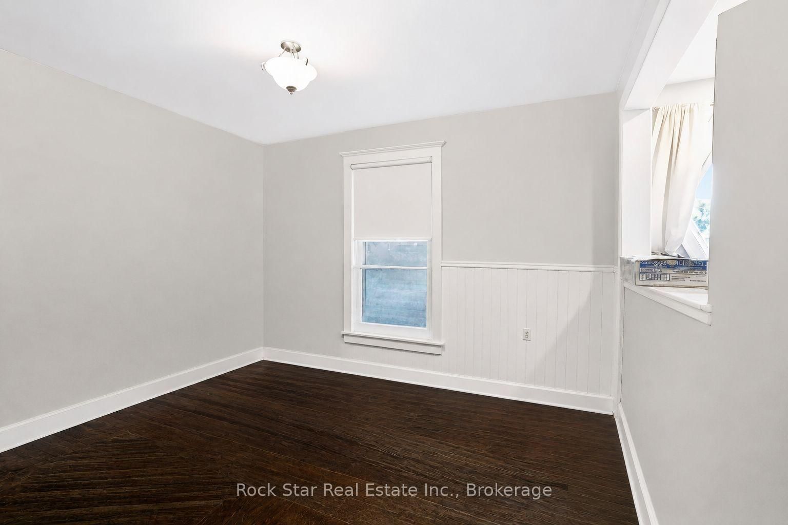 22 Rich Avenue • Cambridge, ON photo 35