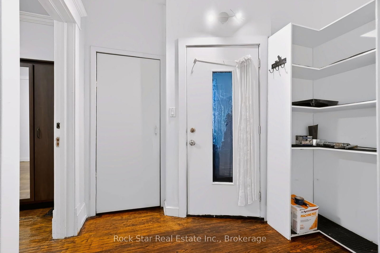 22 Rich Avenue • Cambridge, ON photo 4