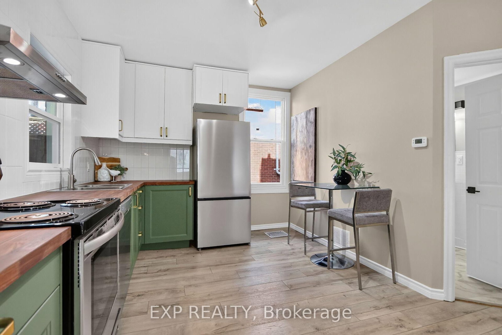 86 Daniel Street N • Arnprior, ON photo 13
