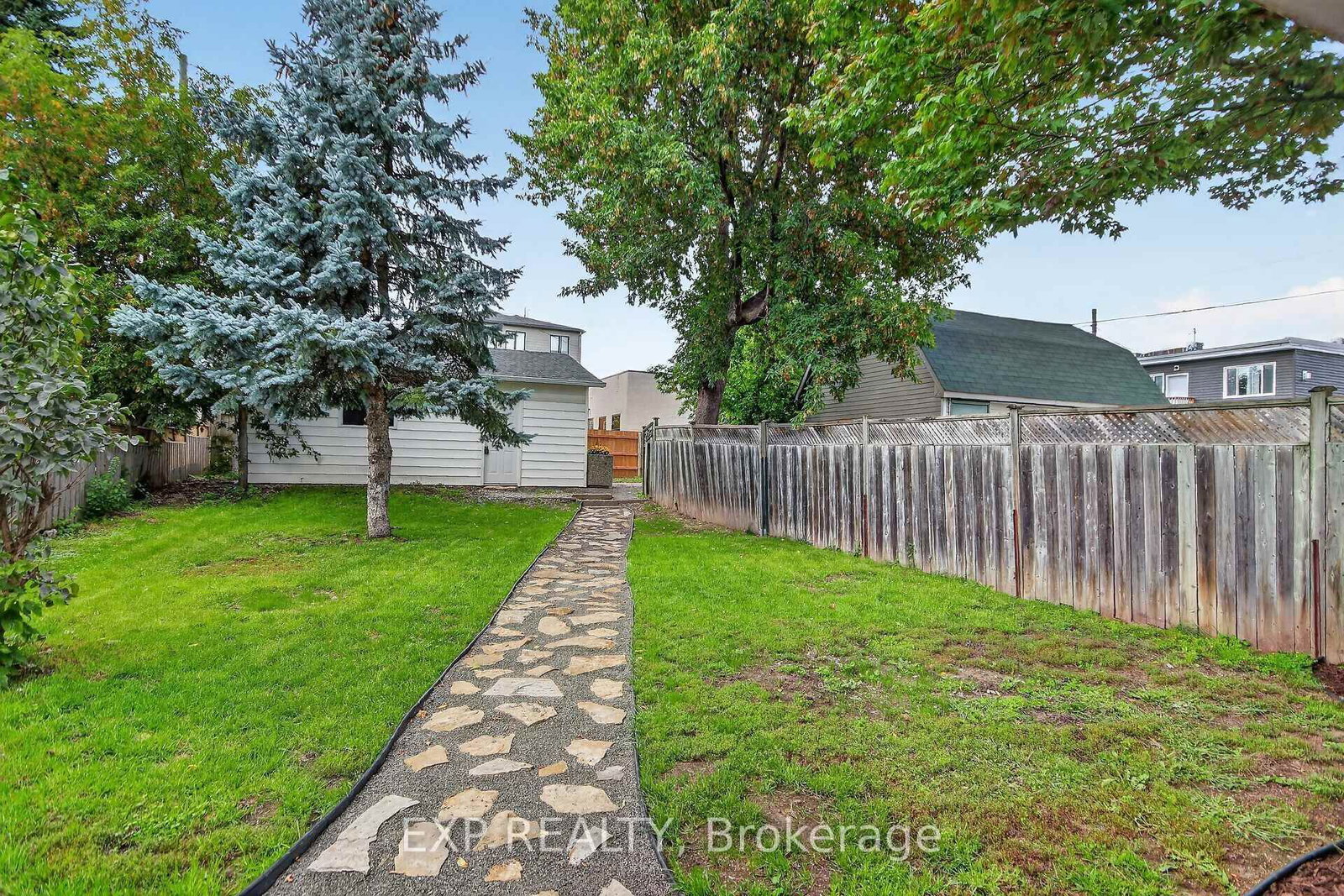 86 Daniel Street N • Arnprior, ON photo 42