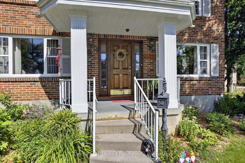 6 Middleton Drive