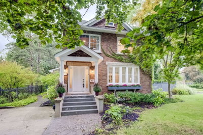 121 Allen Street W