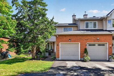 9 Streamwood Lane • Ottawa, ON photo 2