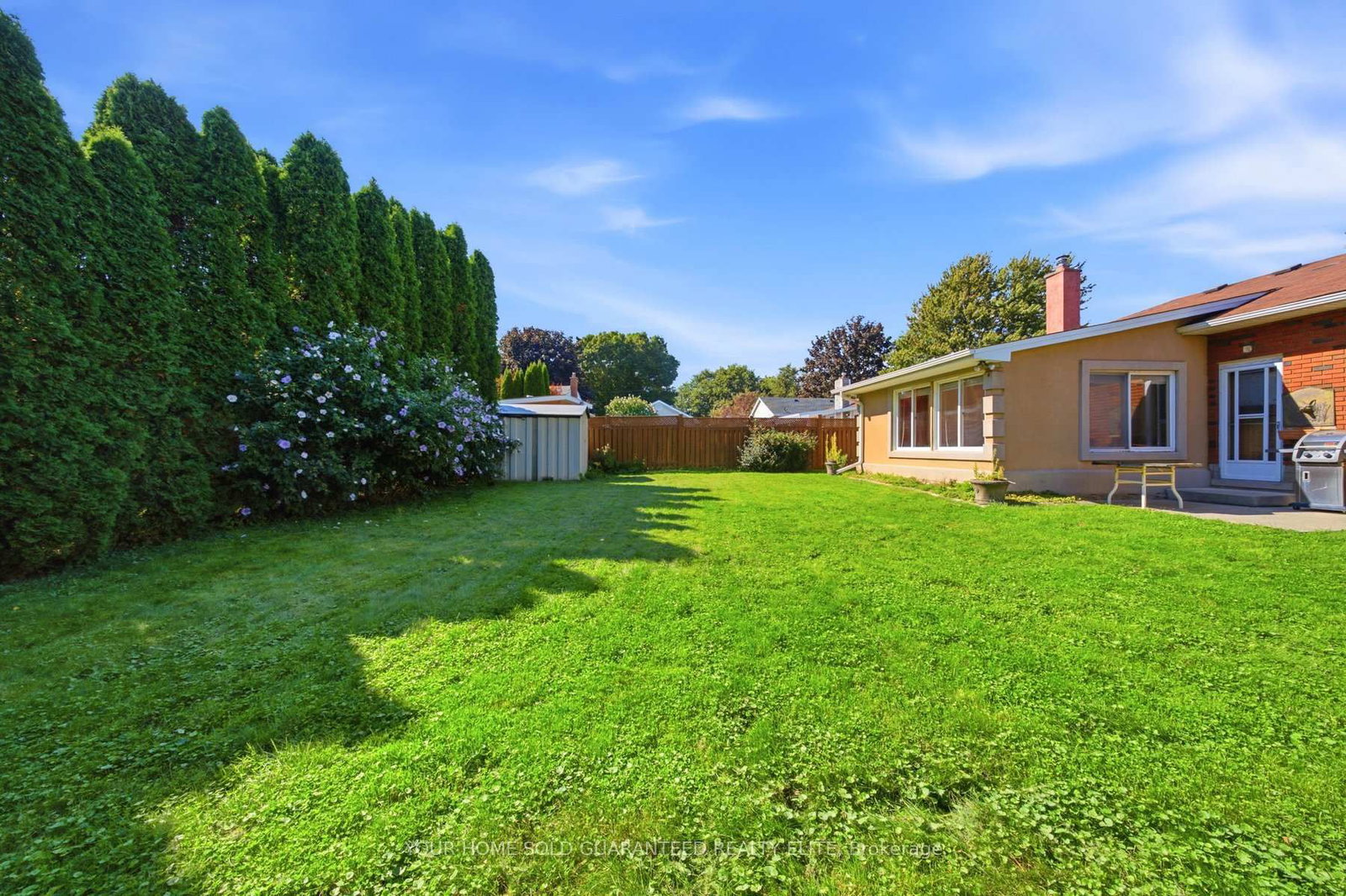 13 Lakeside Drive • Grimsby, ON photo 37