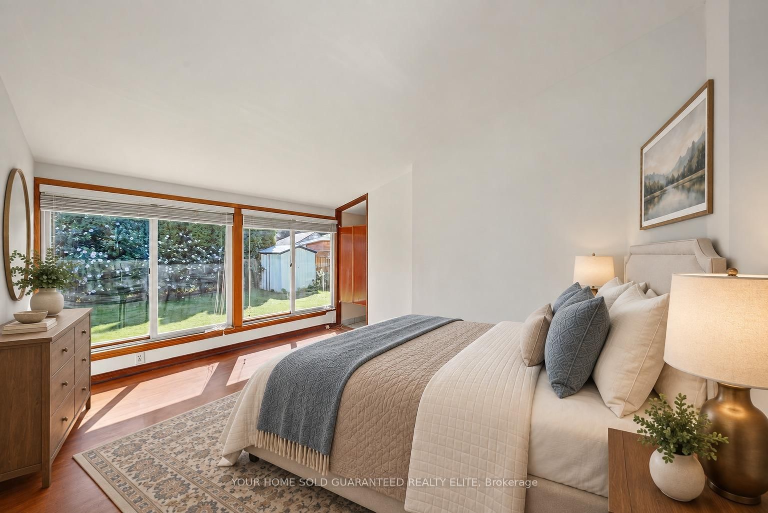 13 Lakeside Drive • Grimsby, ON photo 8