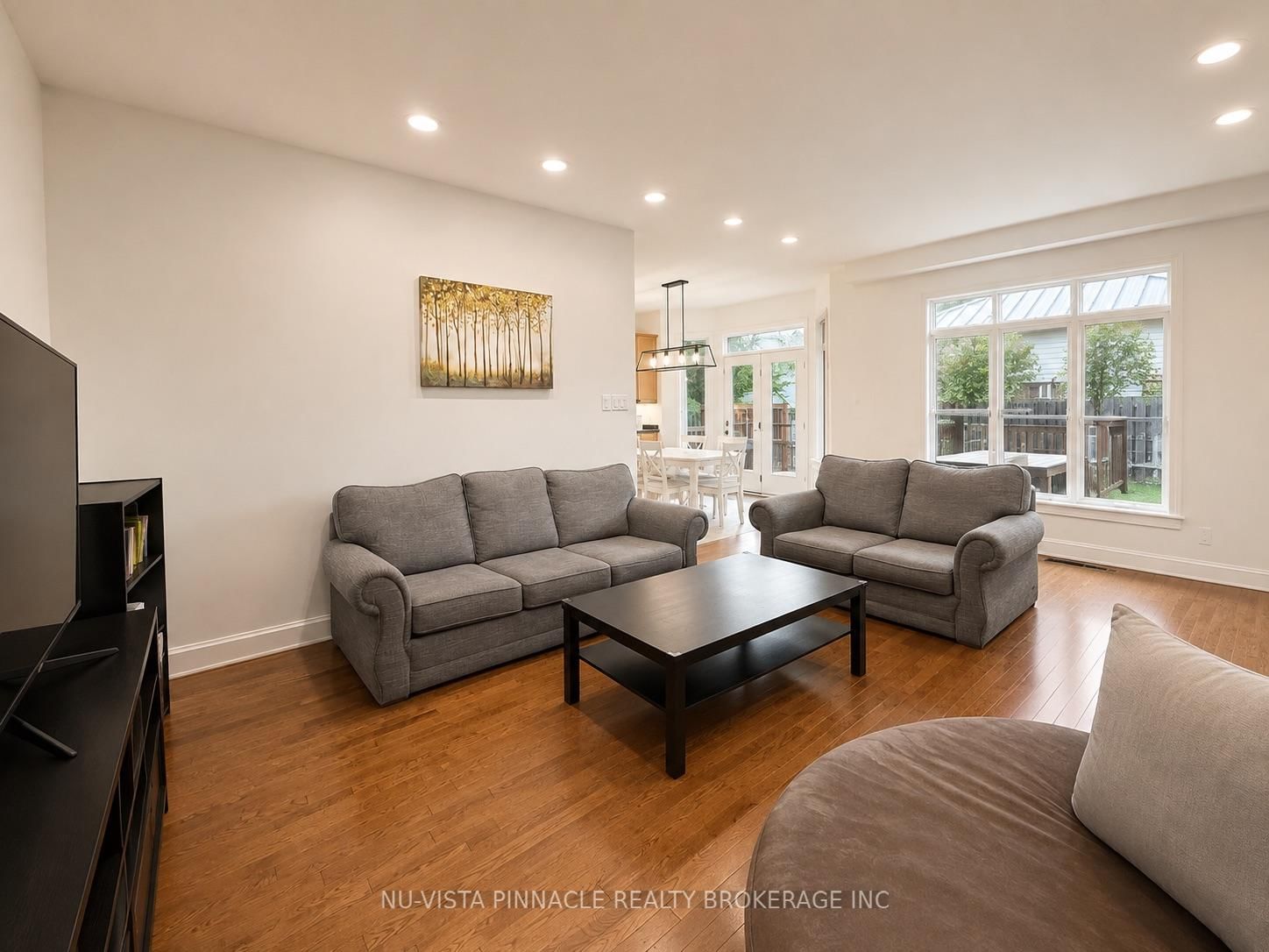378 Whisker Street • London North, ON photo 2