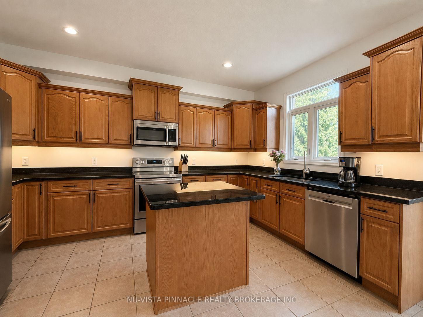 378 Whisker Street • London North, ON photo 3